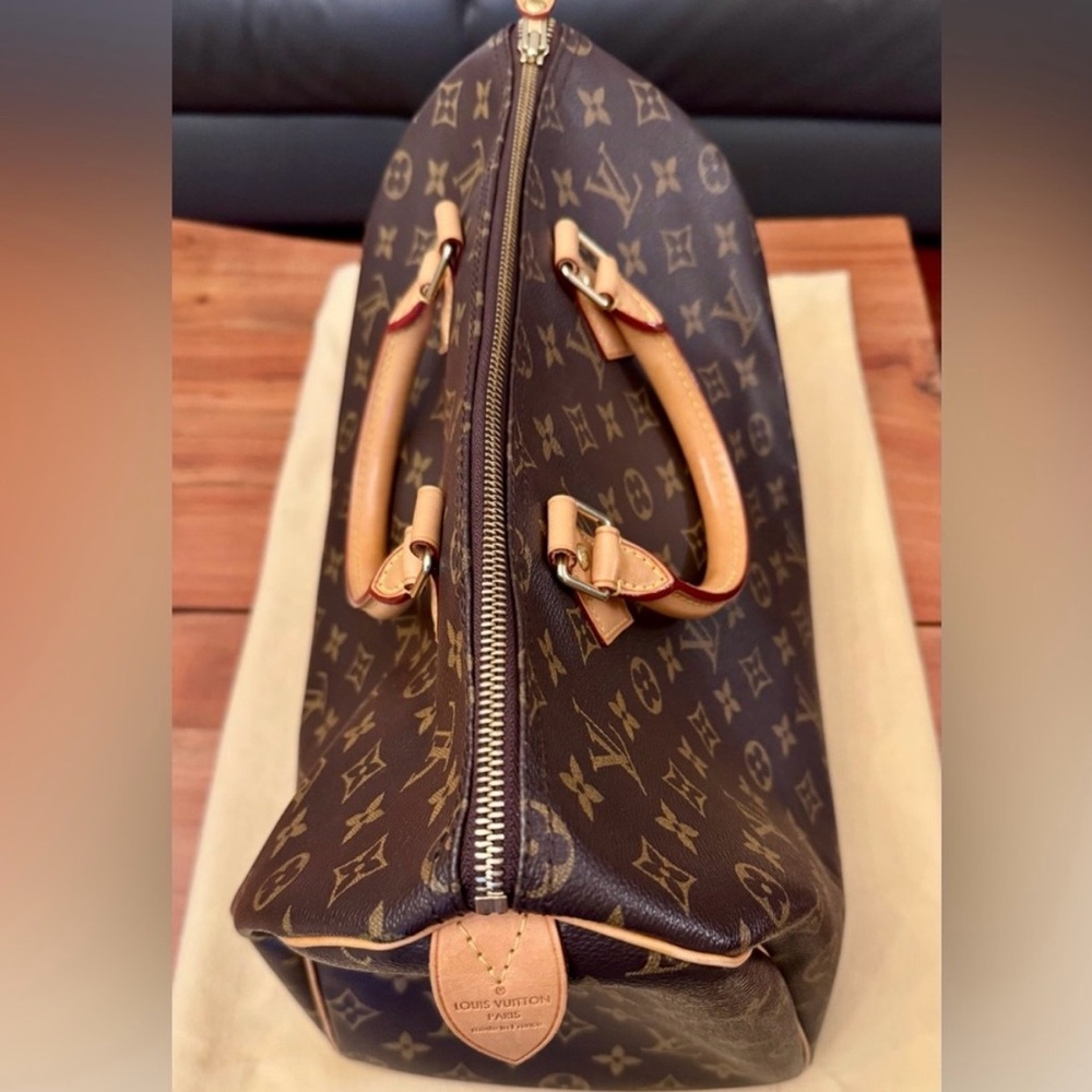 Louis Vuitton Speedy 35 Monogram Canvas Like New - Discontinued - Picture 6 of 15